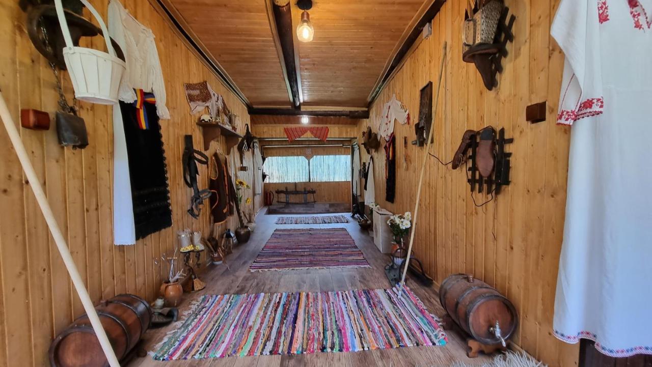 Langa Stana Hotel Árgyasudvarhely Kültér fotó