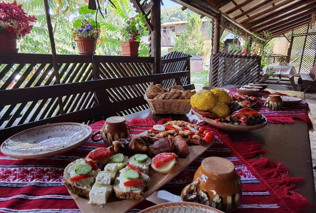Langa Stana Hotel Árgyasudvarhely Kültér fotó