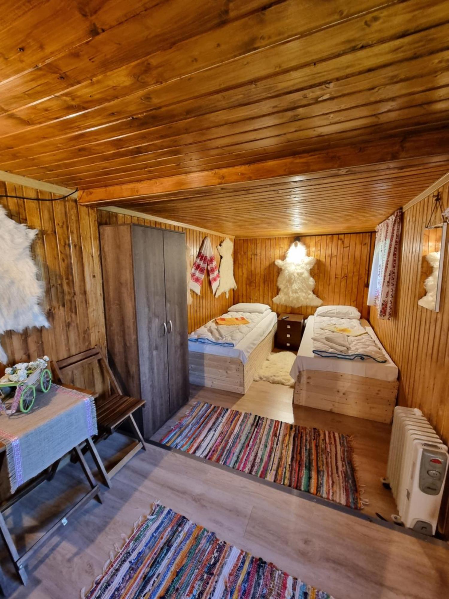 Langa Stana Hotel Árgyasudvarhely Szoba fotó